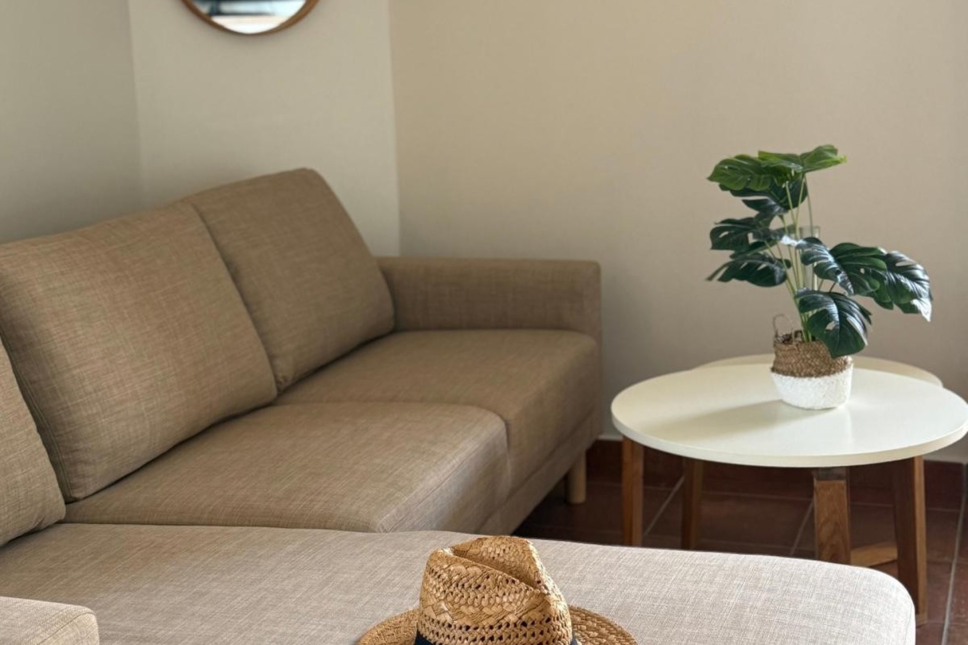 Reventa - Apartamento -
San Miguel de Salinas