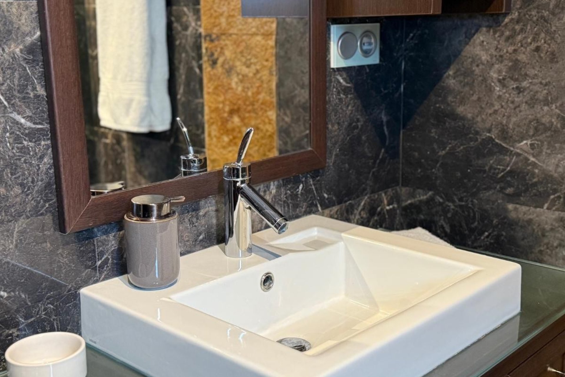 Reventa - Apartamento -
San Miguel de Salinas