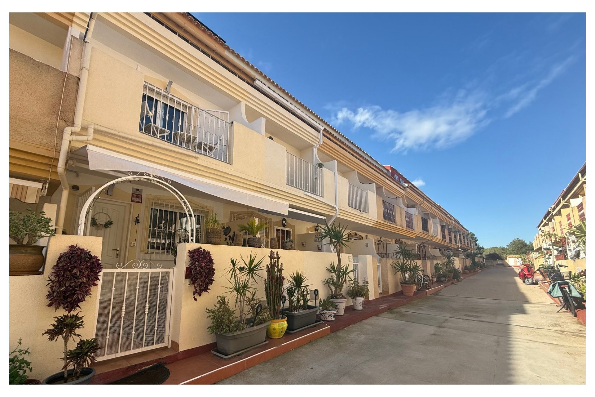 Reventa - Duplex -
Playa Flamenca