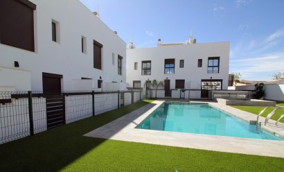Villa - New Build - Pilar de la Horadada -
                parque Andromeda