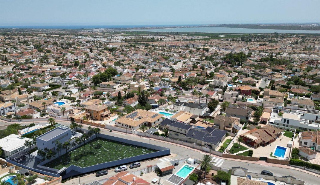 Nýbygging - Einbýlishús -
Ciudad Quesada