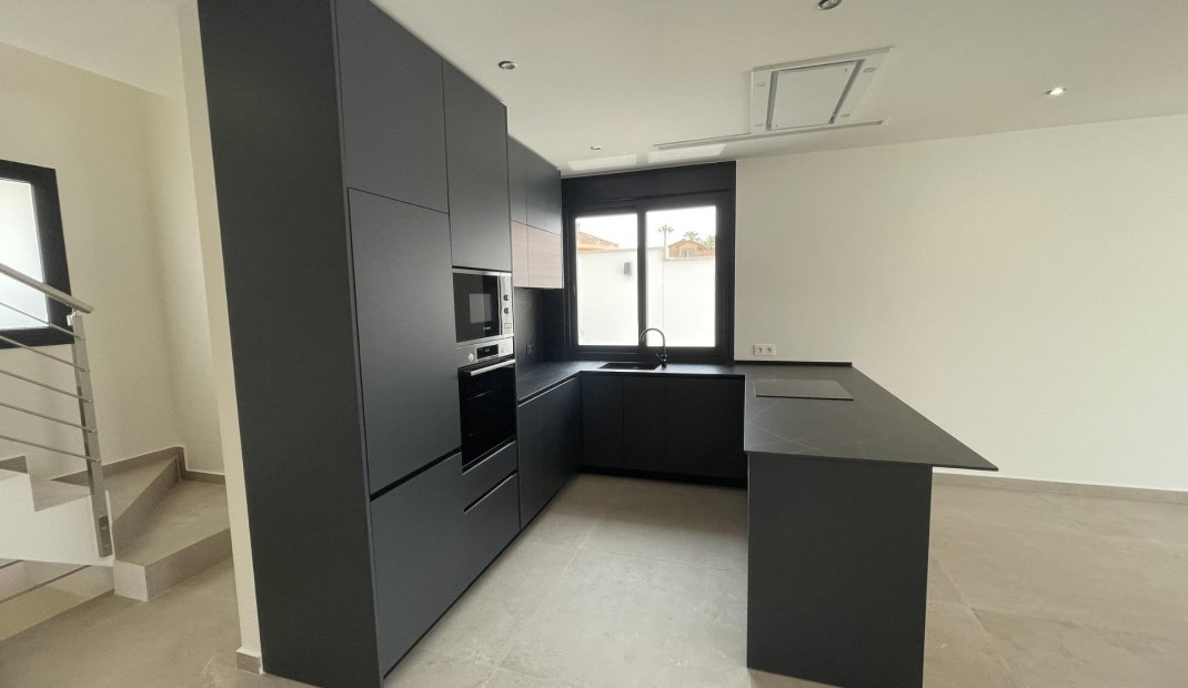 Obra nueva - Villa -
Rojales - Ciudad Quesada