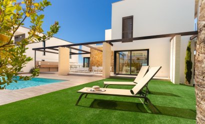 Obra nueva - Villa -
Orihuela Costa - Campoamor