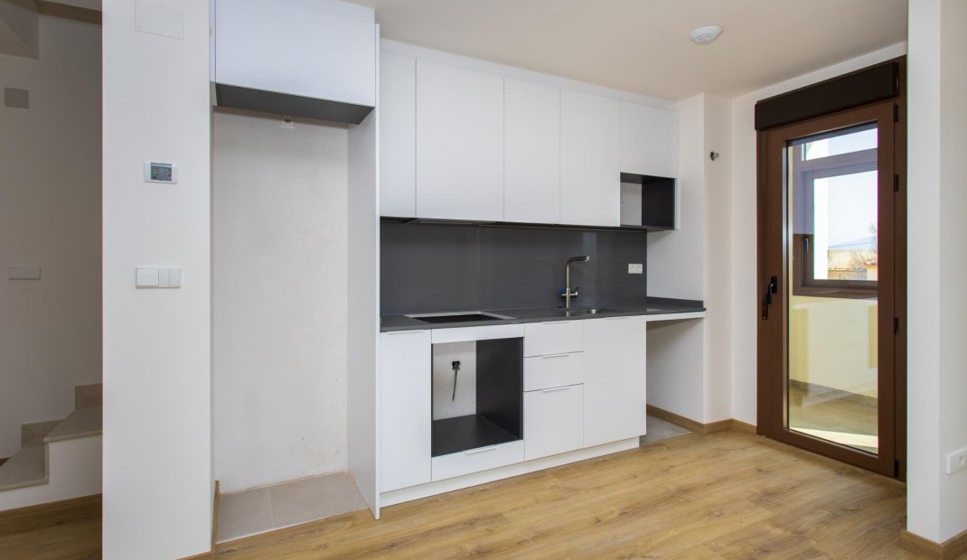 New Build - Top Floor Bungalow -
Hondón de las Nieves - El Salero