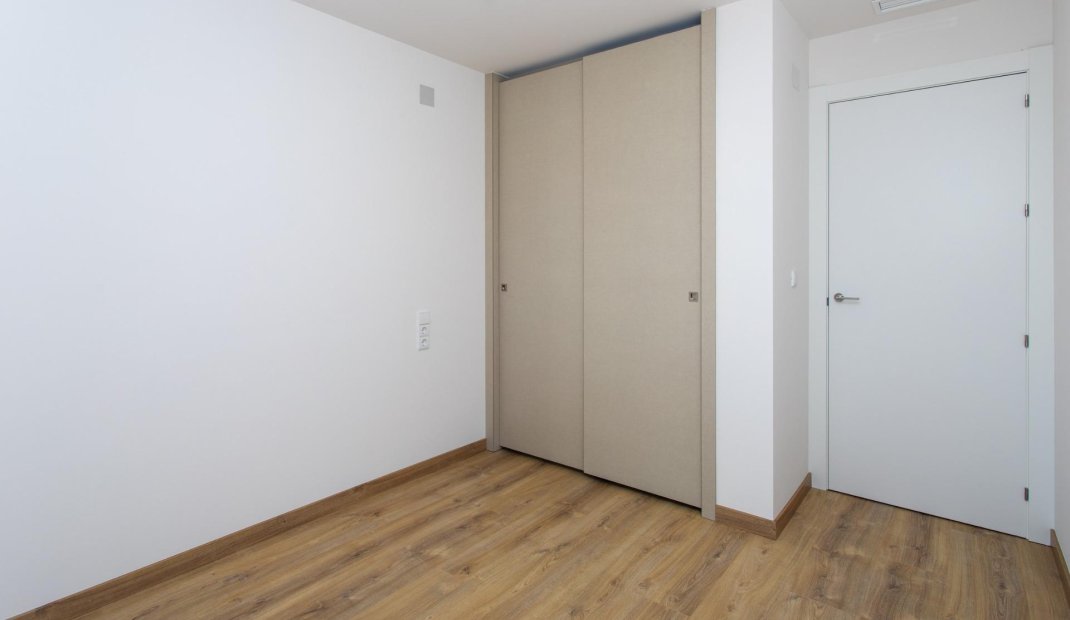 New Build - Top Floor Bungalow -
Hondón de las Nieves - El Salero