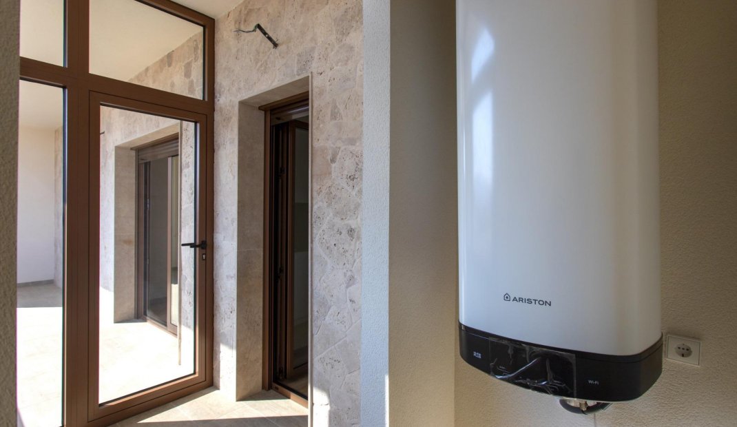 New Build - Top Floor Bungalow -
Hondón de las Nieves - El Salero