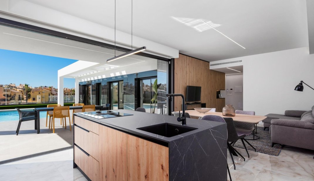 Obra nueva - Villa -
Algorfa - La Finca Golf