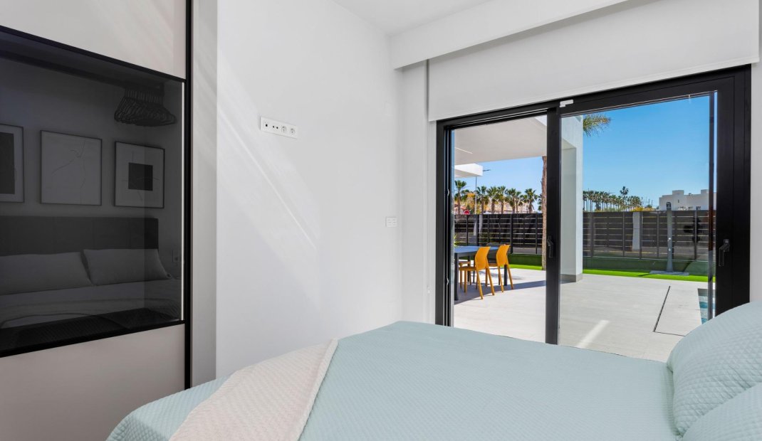 Obra nueva - Villa -
Algorfa - La Finca Golf