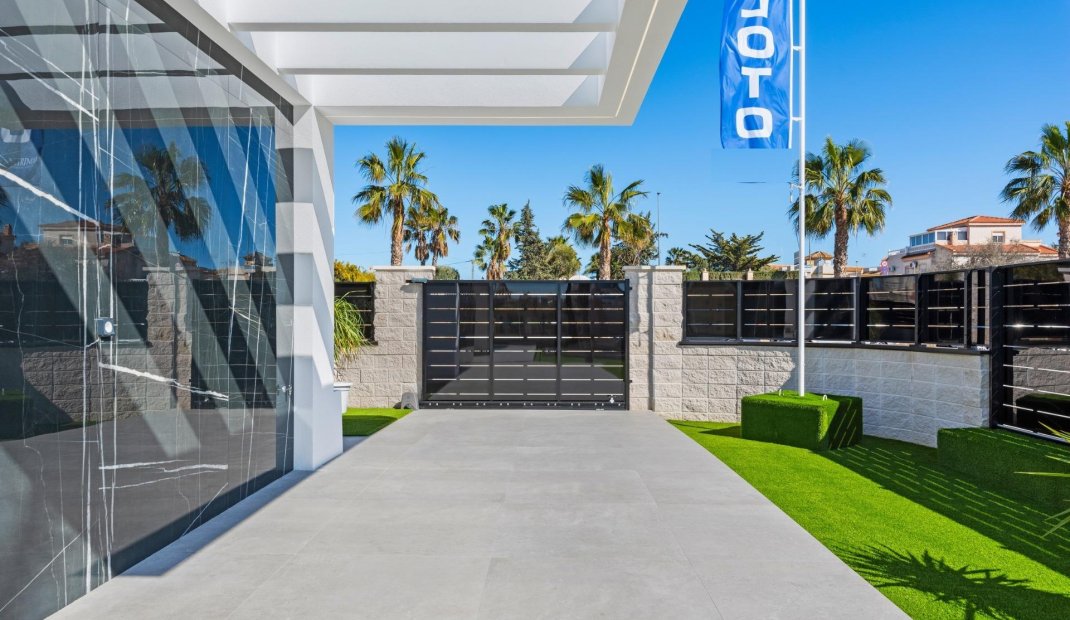 Obra nueva - Villa -
Algorfa - La Finca Golf