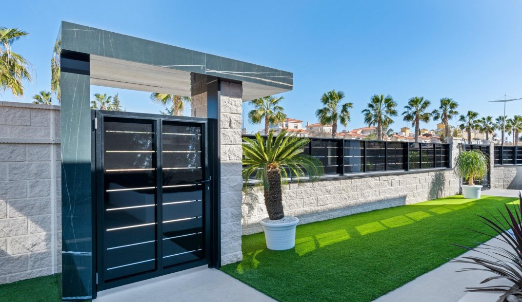 Obra nueva - Villa -
Algorfa - La Finca Golf