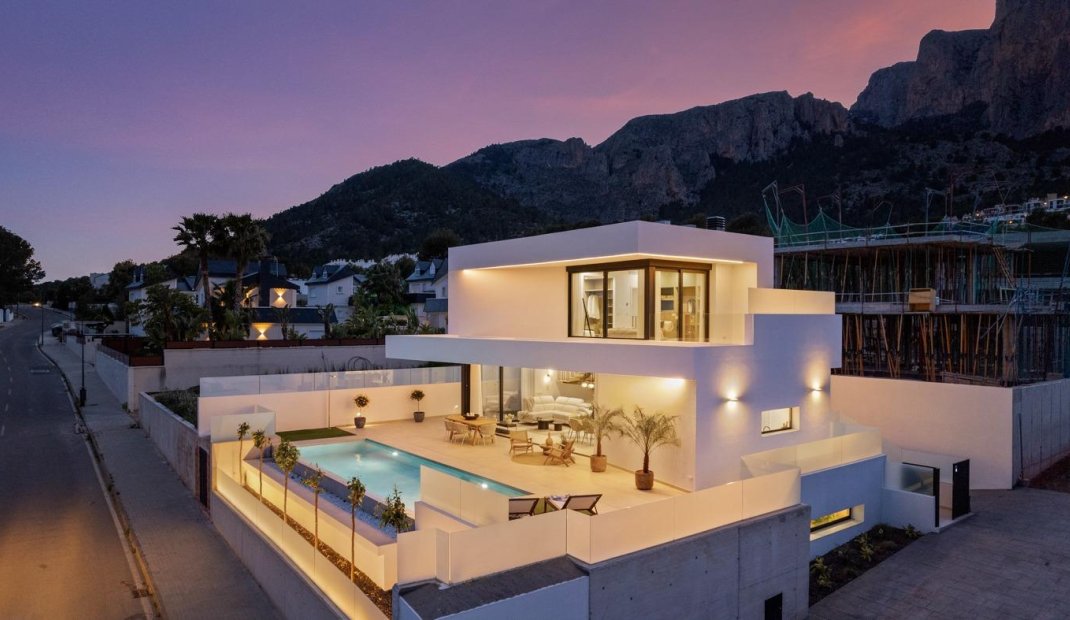 Obra nueva - Villa -
Polop - Urbanizaciones