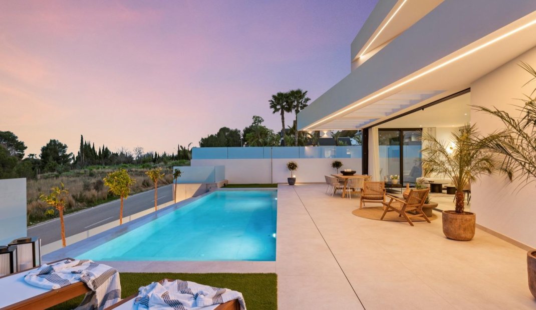 Obra nueva - Villa -
Polop - Urbanizaciones