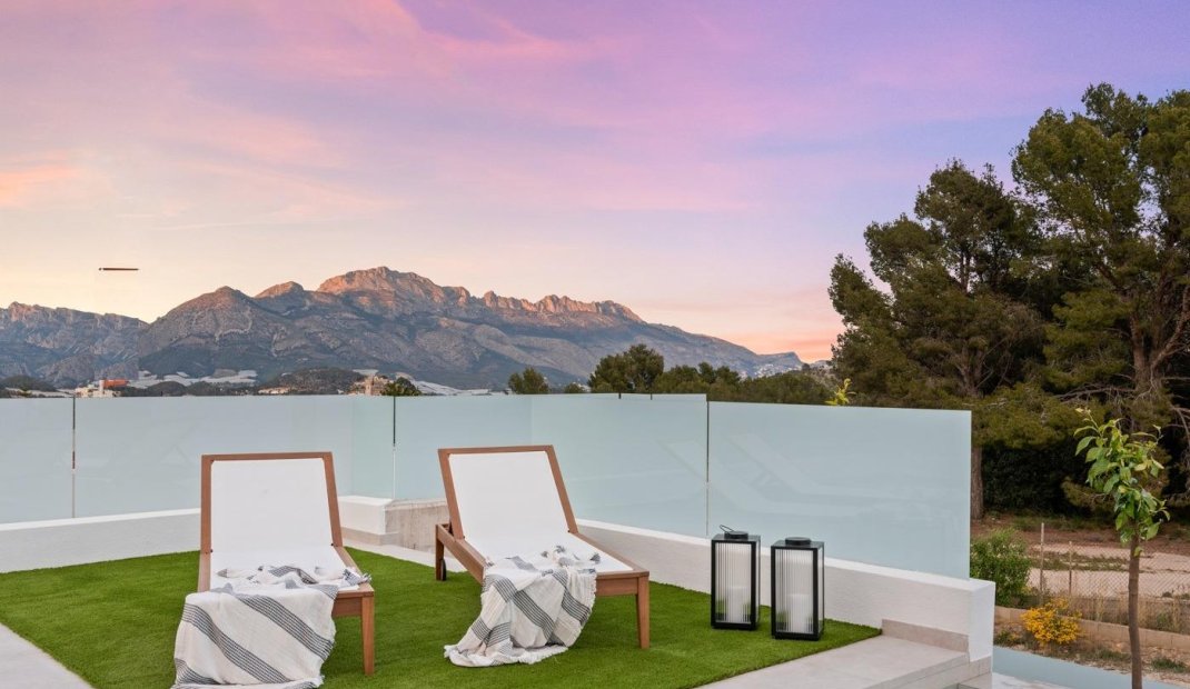 Obra nueva - Villa -
Polop - Urbanizaciones