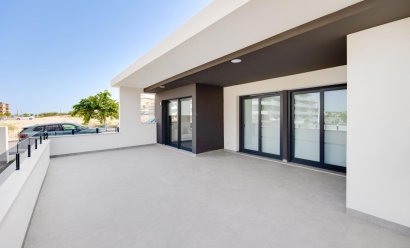 Obra nueva - Apartamento -
San Miguel de Salinas - Pueblo