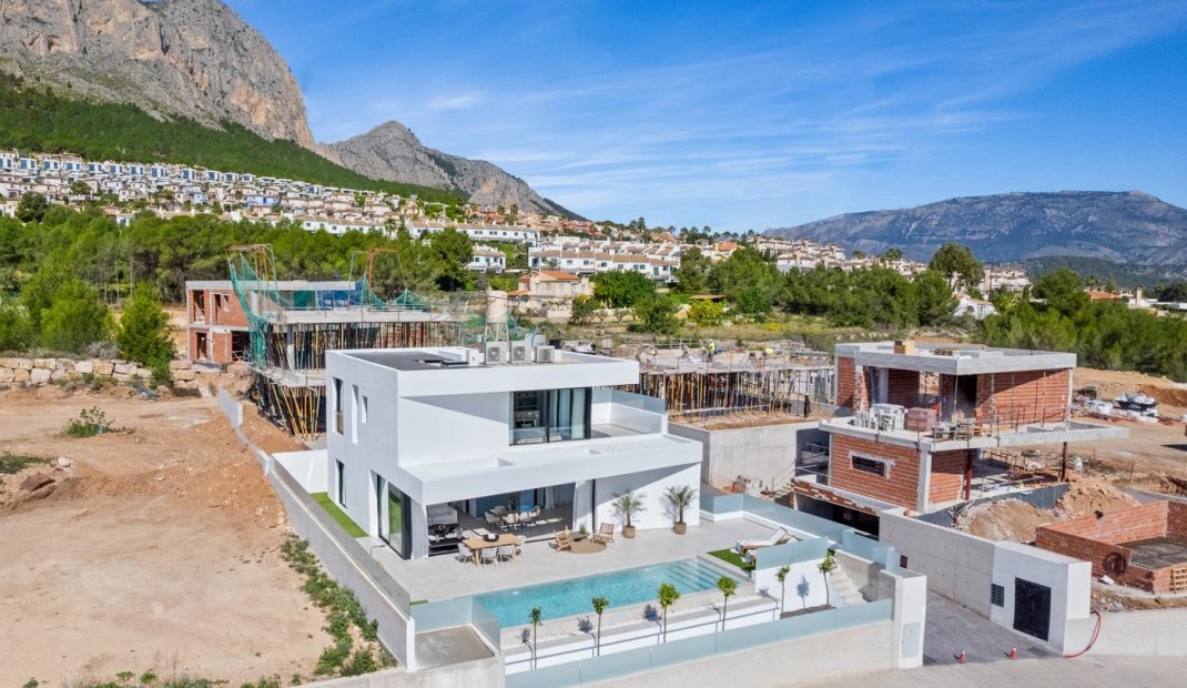 Obra nueva - Villa -
Polop - Urbanizaciones