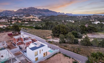 Obra nueva - Villa -
Polop - Urbanizaciones