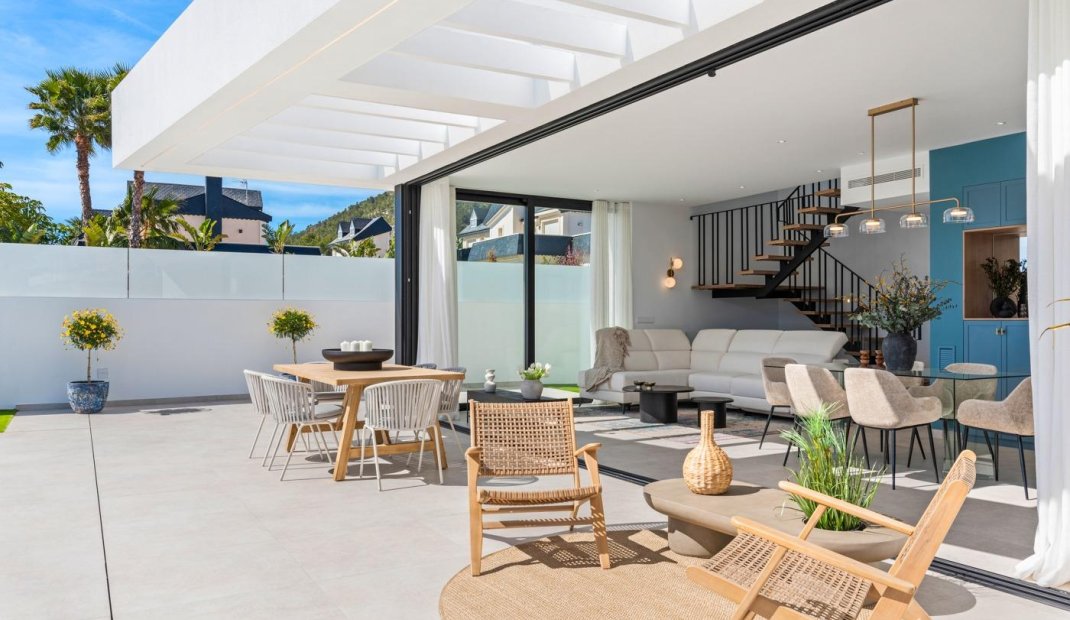 Obra nueva - Villa -
Polop - Urbanizaciones