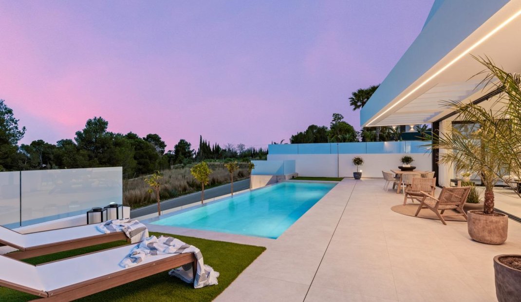 Obra nueva - Villa -
Polop - Urbanizaciones