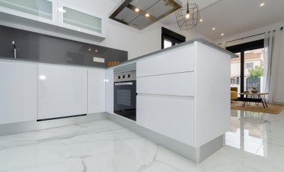 Obra nueva - Villa -
Torrevieja - Torretas