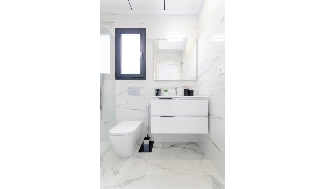 Obra nueva - Villa -
Torrevieja - Torretas