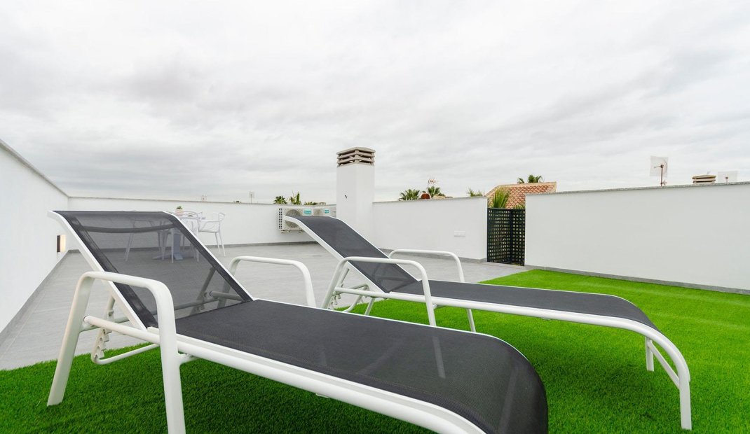 Obra nueva - Villa -
Torrevieja - Torretas