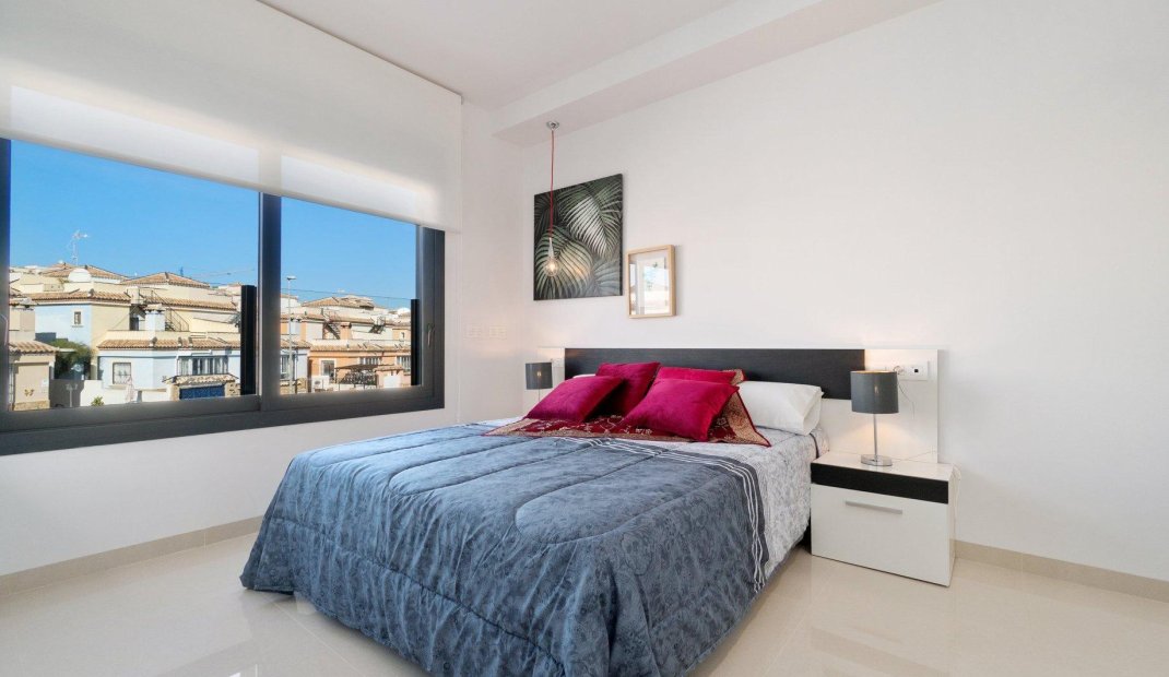 Obra nueva - Villa -
Los Montesinos - La Herrada