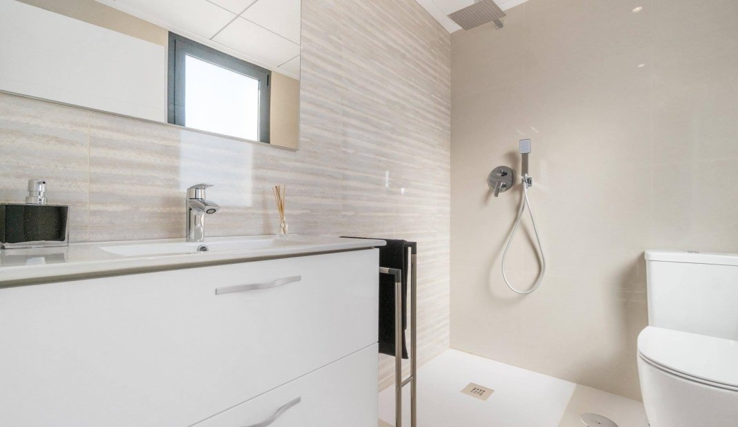 Obra nueva - Villa -
Los Montesinos - La Herrada