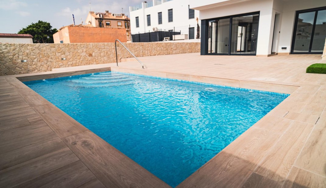 Obra nueva - Villa -
Orihuela Costa - Punta Prima