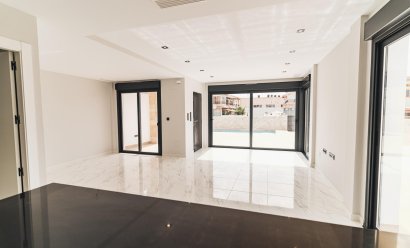 Obra nueva - Villa -
Orihuela Costa - Punta Prima