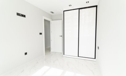 Obra nueva - Villa -
Orihuela Costa - Punta Prima