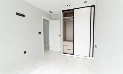 Obra nueva - Villa -
Orihuela Costa - Punta Prima