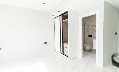 Obra nueva - Villa -
Orihuela Costa - Punta Prima