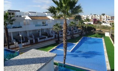 Reventa - Adosado -
Torrevieja - Los Balcones