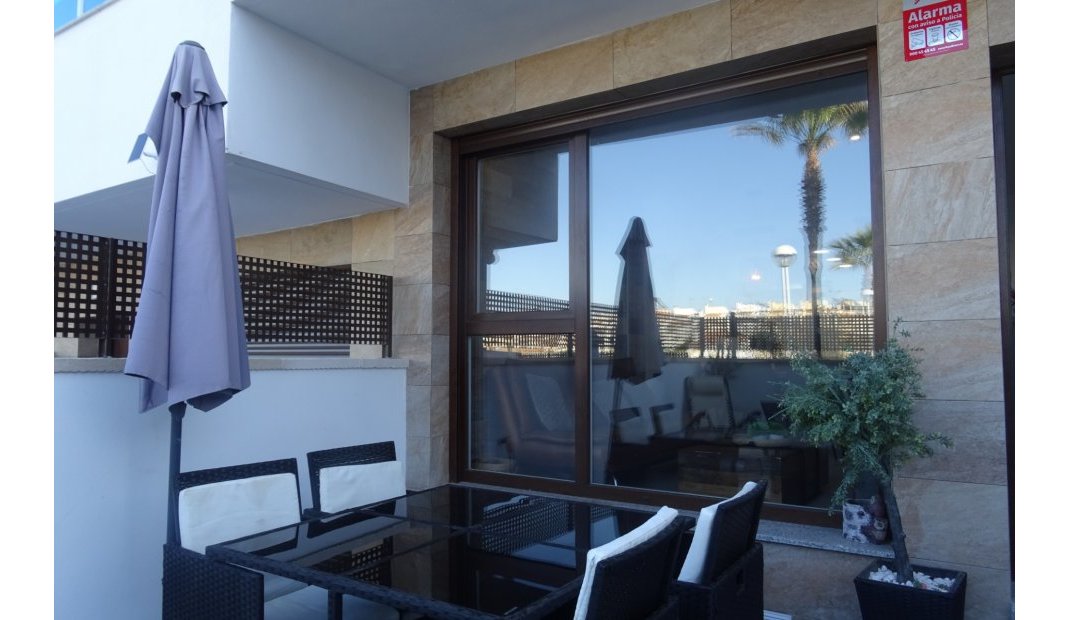 Reventa - Adosado -
Torrevieja - Los Balcones