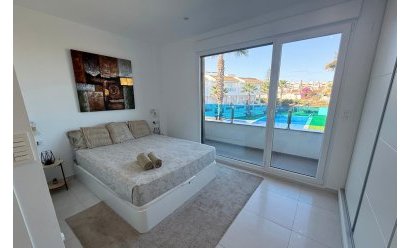 Reventa - Adosado -
Torrevieja - Los Balcones