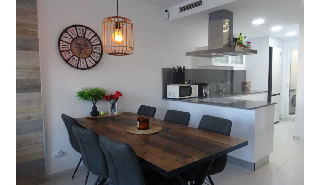 Reventa - Adosado -
Torrevieja - Los Balcones