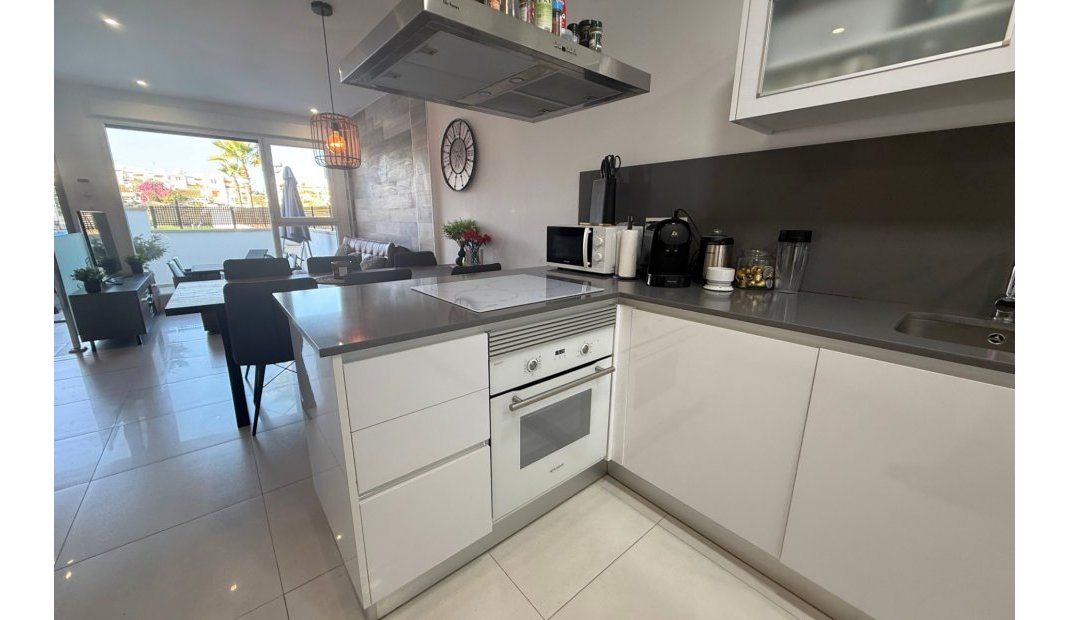 Reventa - Adosado -
Torrevieja - Los Balcones