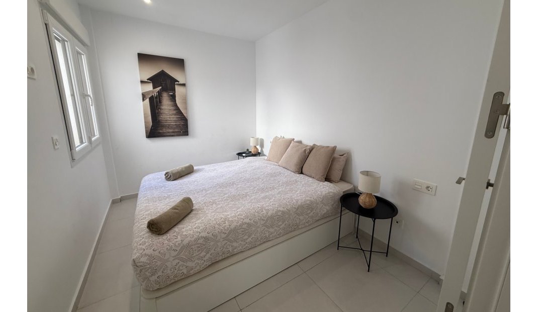 Reventa - Adosado -
Torrevieja - Los Balcones