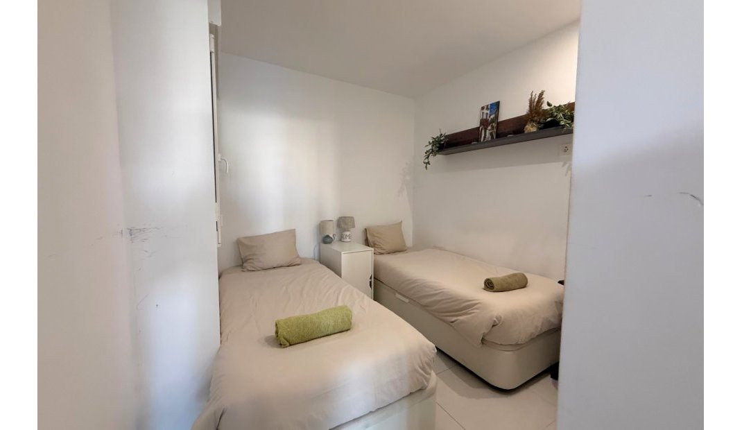 Reventa - Adosado -
Torrevieja - Los Balcones