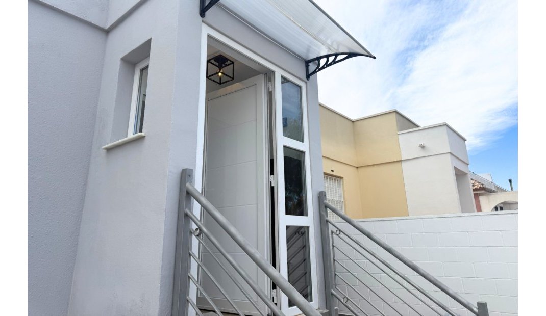 Resale - Villa / Semi semi-detached -
Torre Pacheco - Sierra Golf - Balsicas