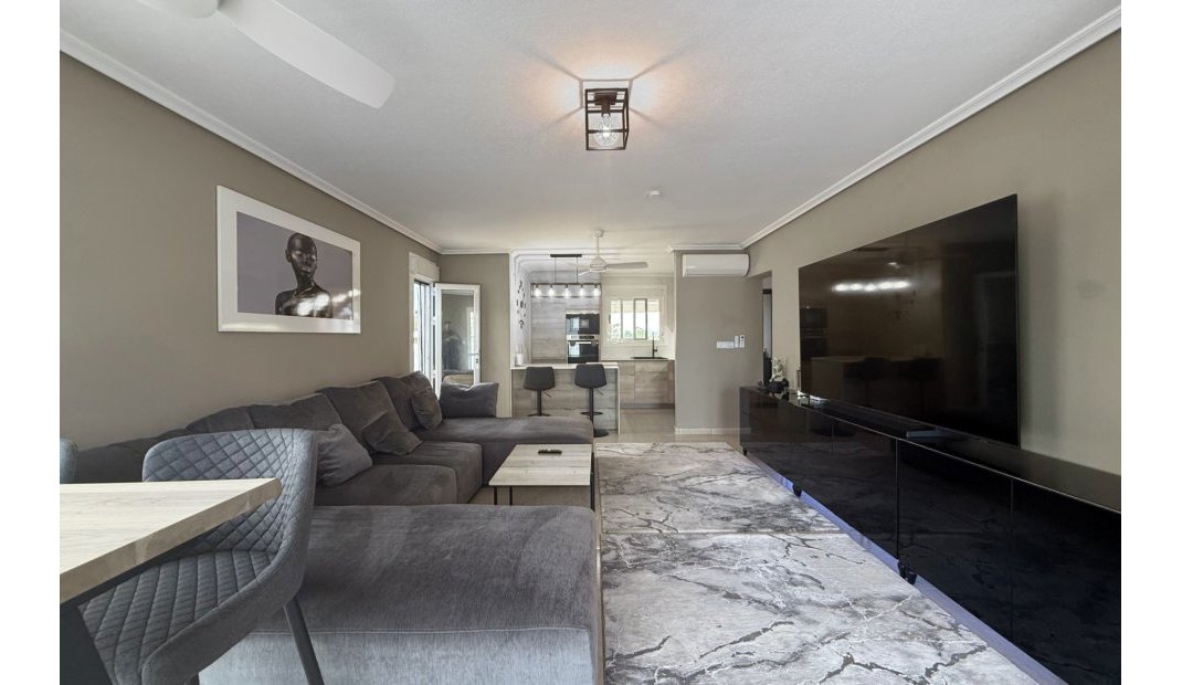 Resale - Villa / Semi semi-detached -
Torre Pacheco - Sierra Golf - Balsicas