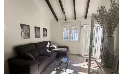 Endursala - Einbýlishús -
Alhama