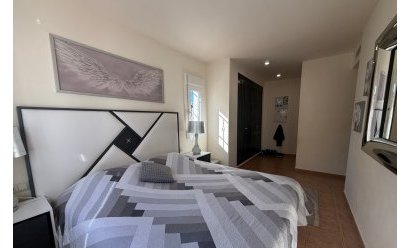 Endursala - Einbýlishús -
Alhama