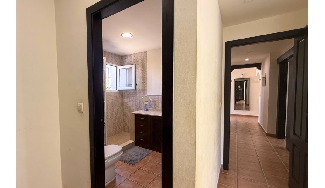 Endursala - Einbýlishús -
Alhama