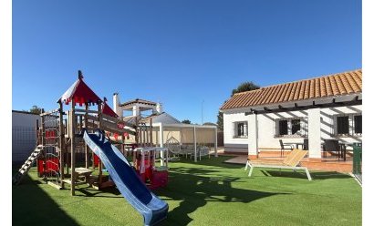 Endursala - Einbýlishús -
Alhama