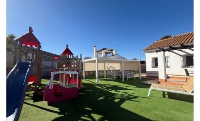 Endursala - Einbýlishús -
Alhama