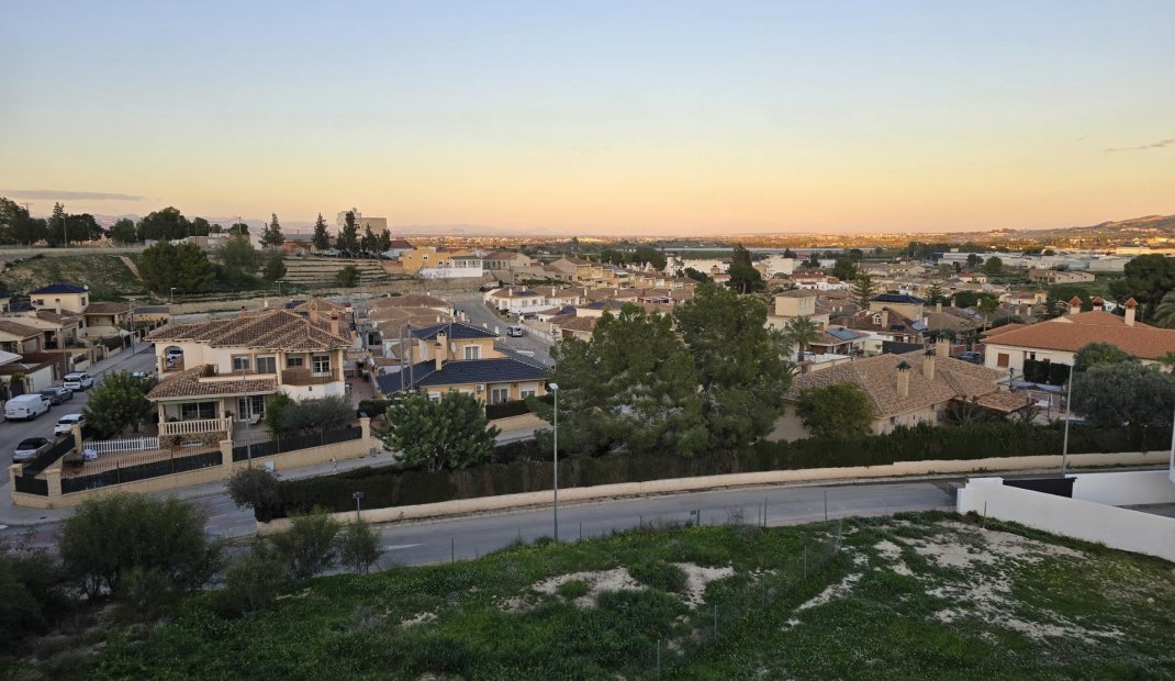 New Build - town house -
Bigastro - pueblo