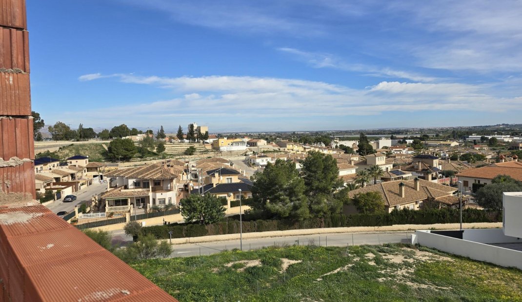 New Build - town house -
Bigastro - pueblo