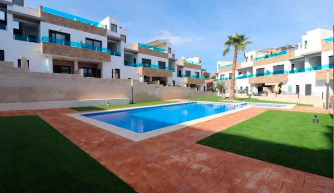 New Build - town house -
Bigastro - pueblo