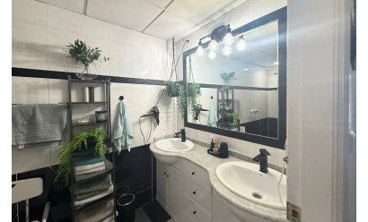 Endursala - Tvíbýlishúsi  -
Playa Flamenca